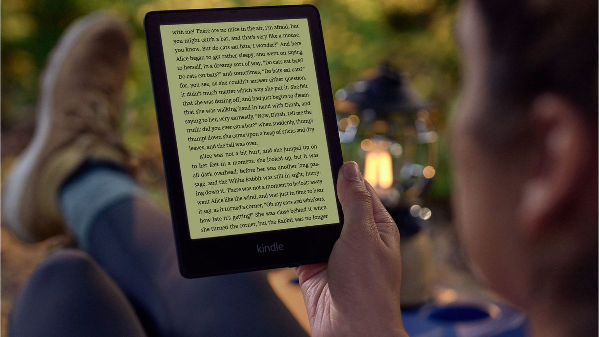 Kindle Oasis vs Paperwhite Top Ten Reviews