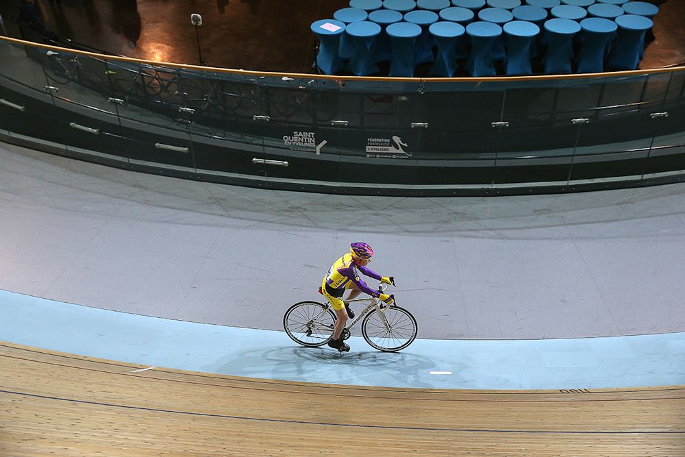 Robert Marchand during his attempt to break the 105+ world cycling hour record.