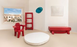 A selection of their already available works include Max Lamb’s blood-red ’Urushi’ Stools that add vibrancy to the creamy sunlit beachside space