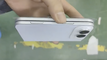 iPhone Ultra dummy unit