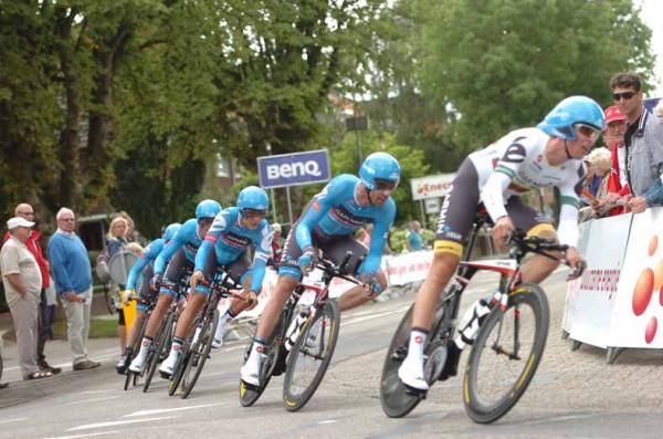 Garmin-Sharp in full flight.
