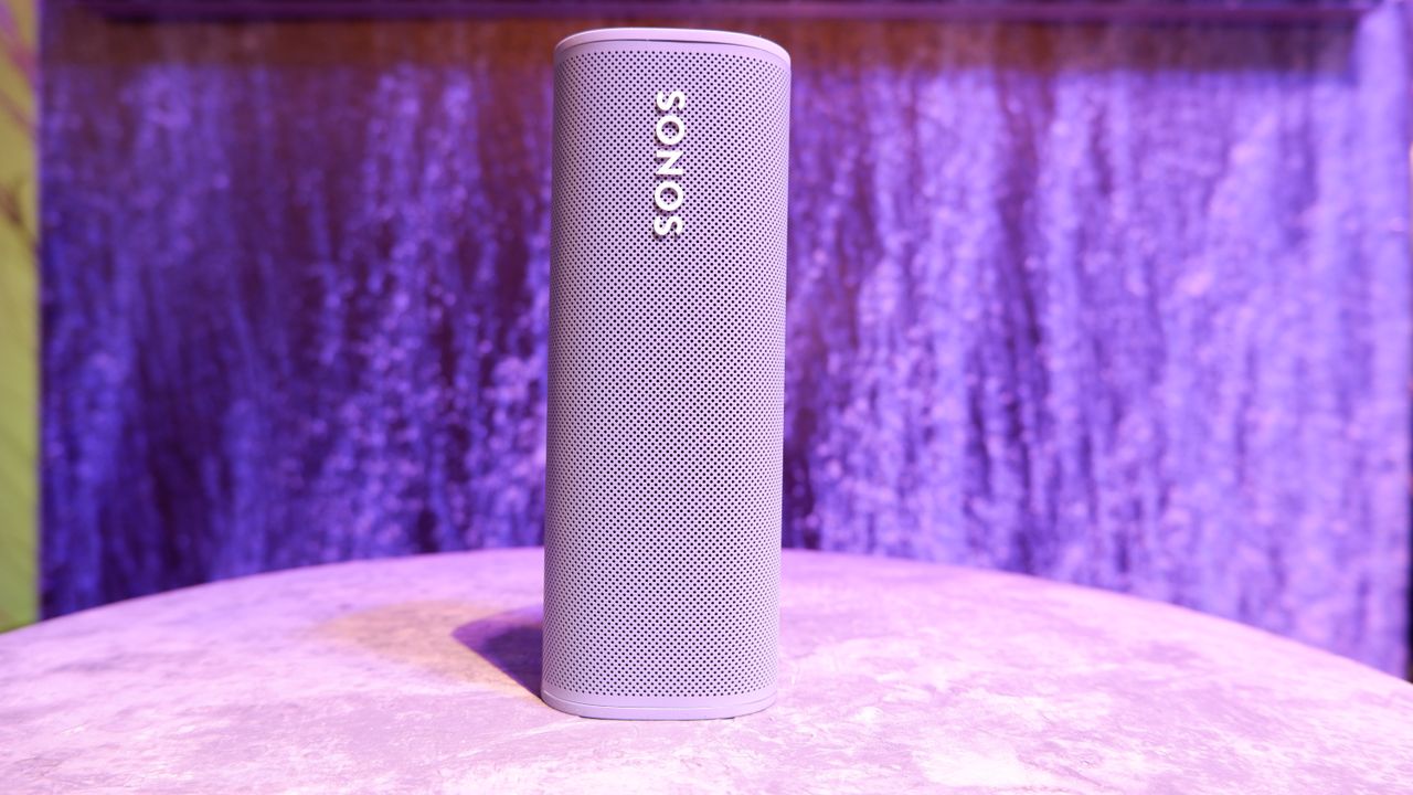 Sonos Roam in blue