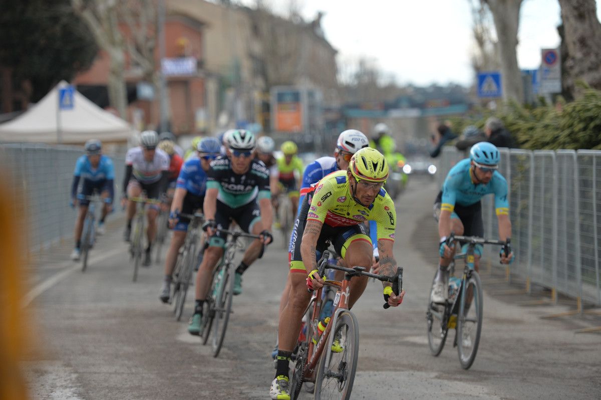 Filippo Pozzato in the bunch