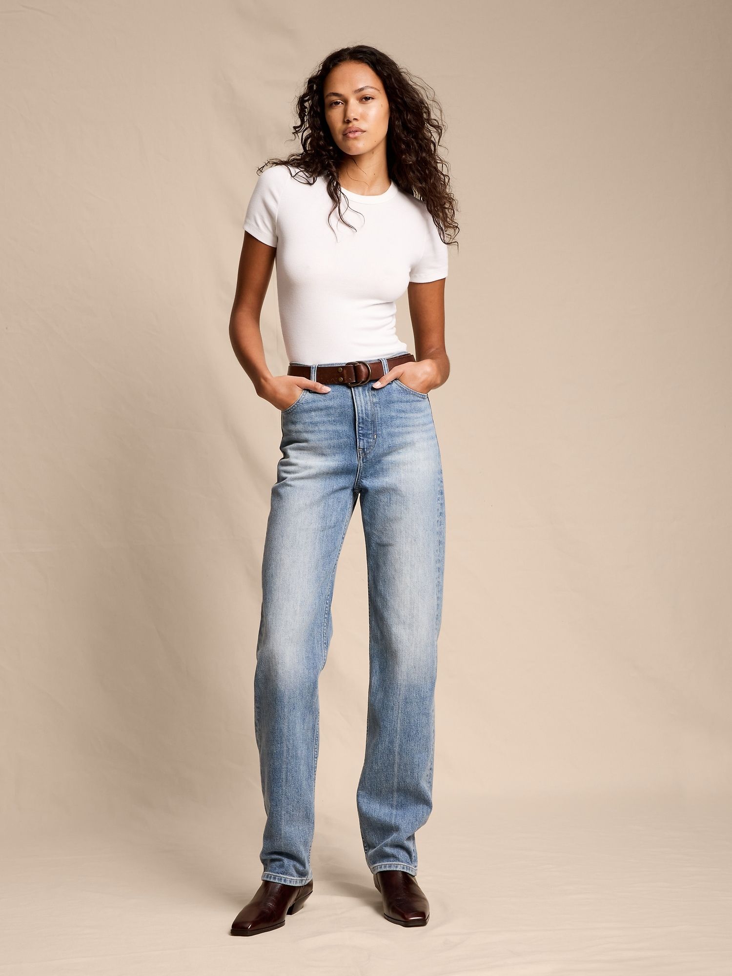 High-Rise 90s Straight Jean