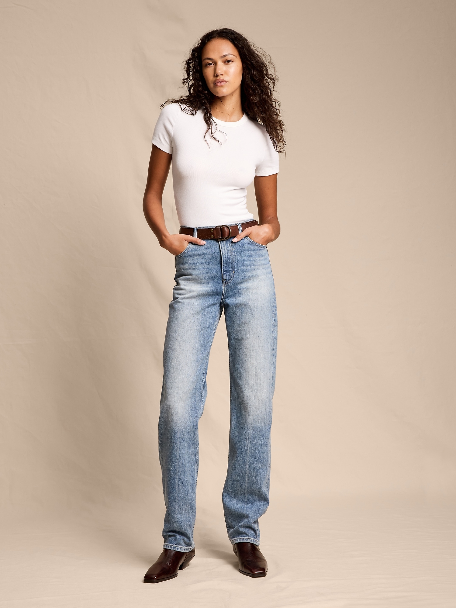 High-Rise 90s Straight Jean