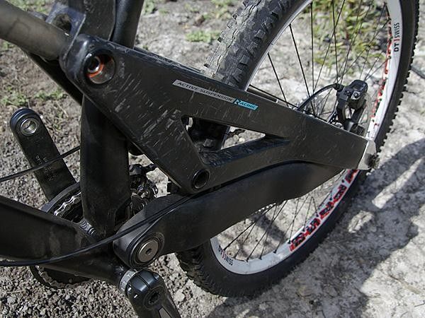 &hellip;meaning the single-sided non-driveside chain stay is appropriately gigantic.