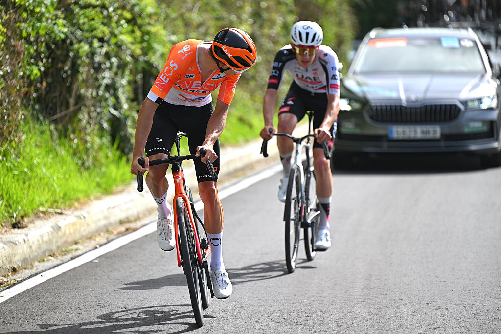 As it happened: Breakaway comes out on top at stage three of Itzulia Basque Country 