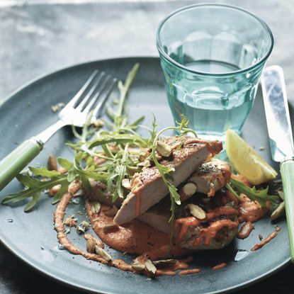 joe wicks body coach lean in 15 Bashed Pork with red pepper mayo
