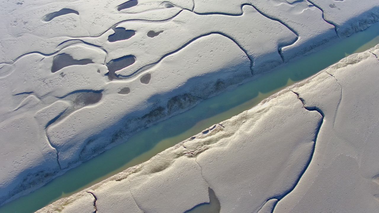 Holy Stone HS720G Drone_Example image of river from above