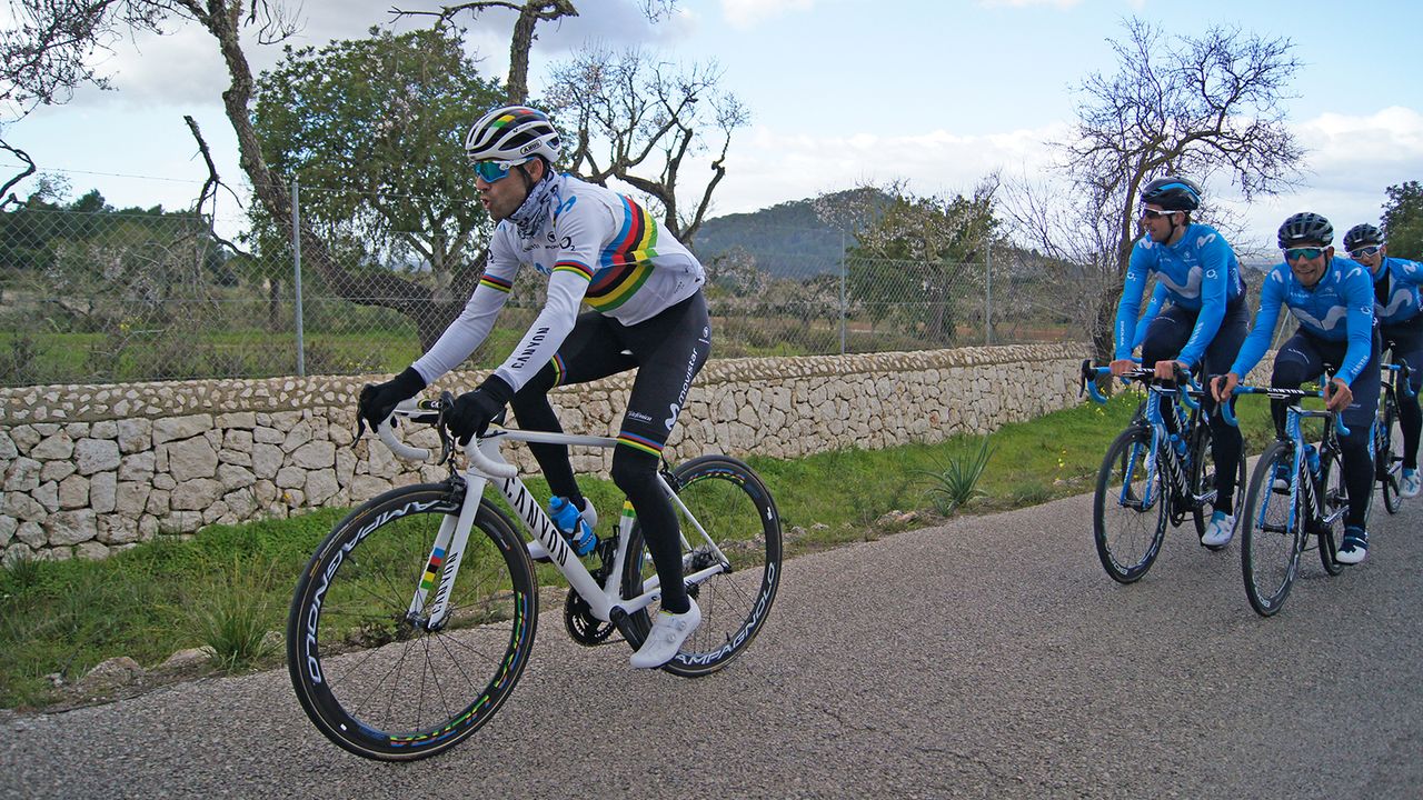 Fizik have presented Alejandro Valverde with custom shoes and saddle for the 2019 season