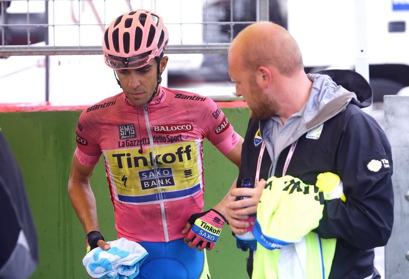 Alberto Contador's (Tinkoff-Saxo) pink jersey looking worse for wear after a very wet stage