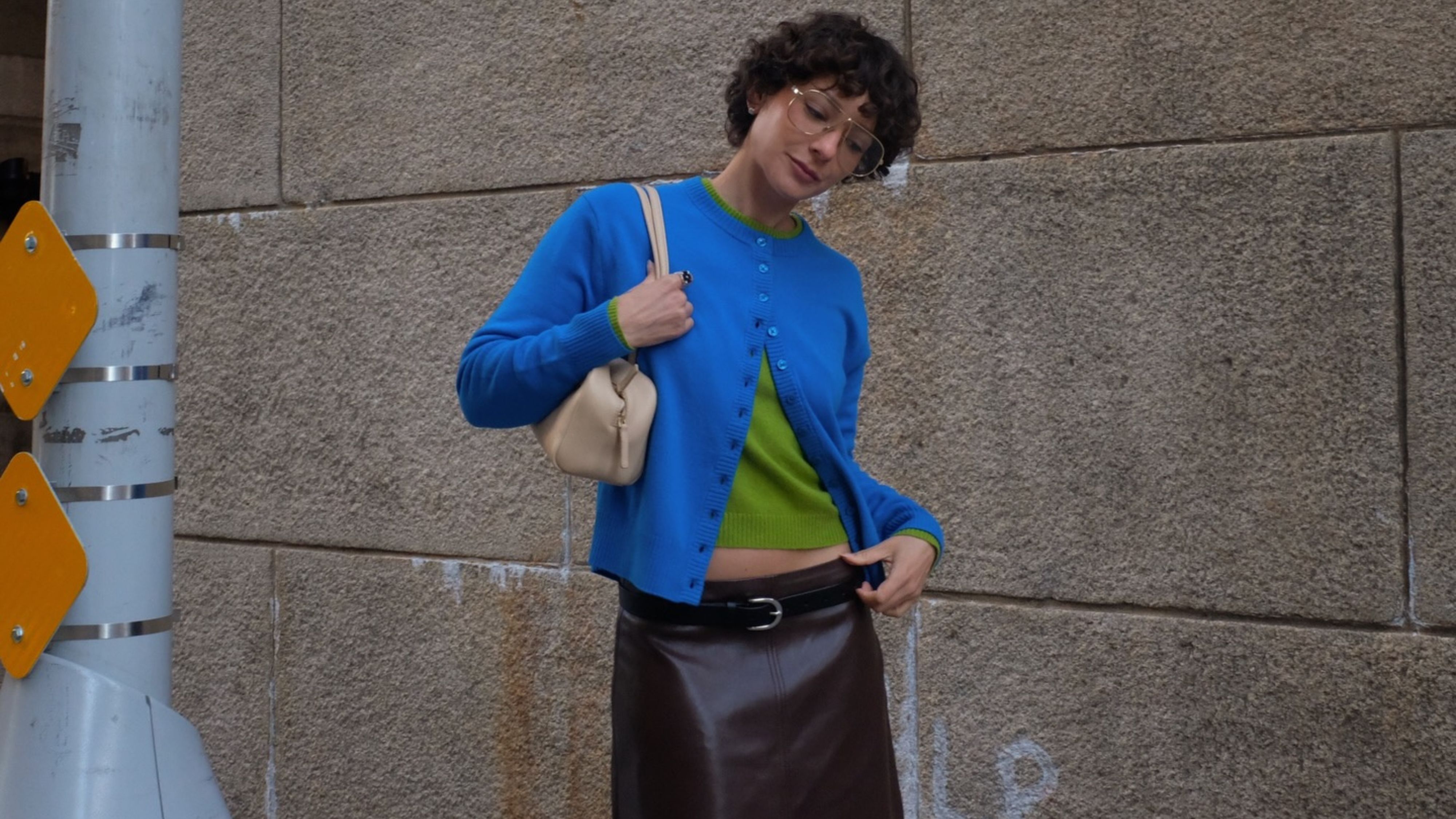 @alyssainthecity wearing colored T-shirts under sweaters