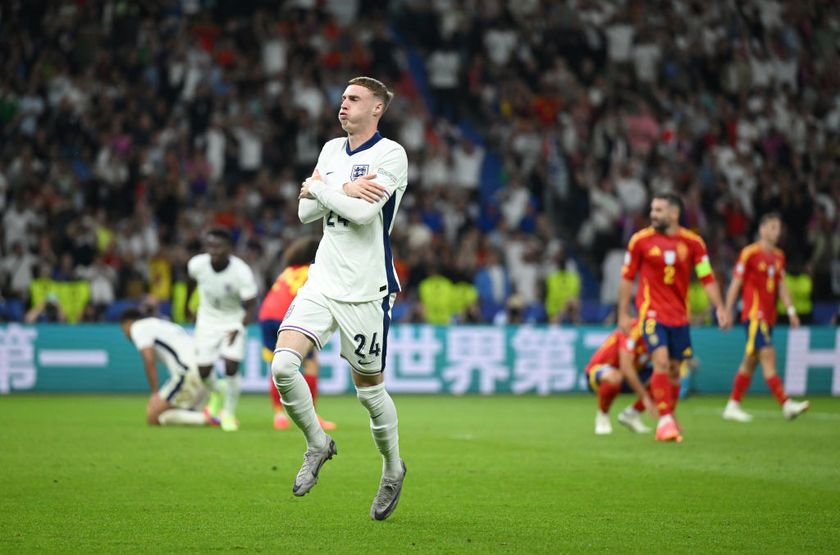 Cole Palmer of England celebrates scoring his team&#039;s first goal during the UEFA EURO 2024 final match between Spain and England at Olympiastadion on July 14, 2024 in Berlin, Germany. 