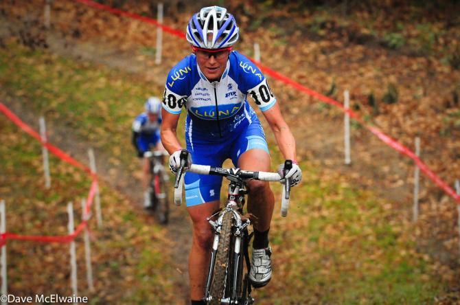 Katerina Nash (Luna Pro Team) chasing Anderson