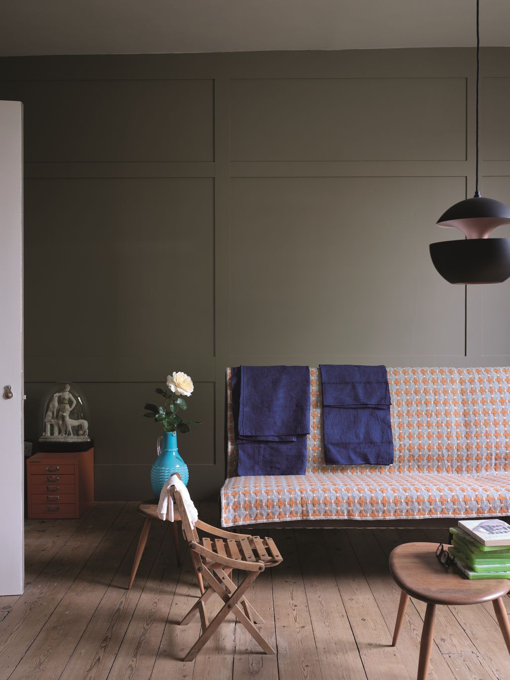 How to use Farrow & Ball Broccoli Brown to decorate Livingetc How to use Farrow & Ball Broccoli Brown to decorate Livingetc