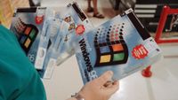 Pr&eacute;sentation du logiciel Windows 95 en magasin, &agrave; Boston, le 24 aout 1995