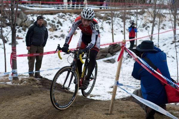 Jeff Bahnson (Thule/Van Dessel) led early in the race