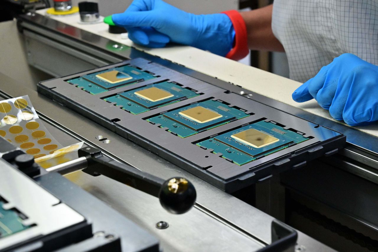 Intel Packaging