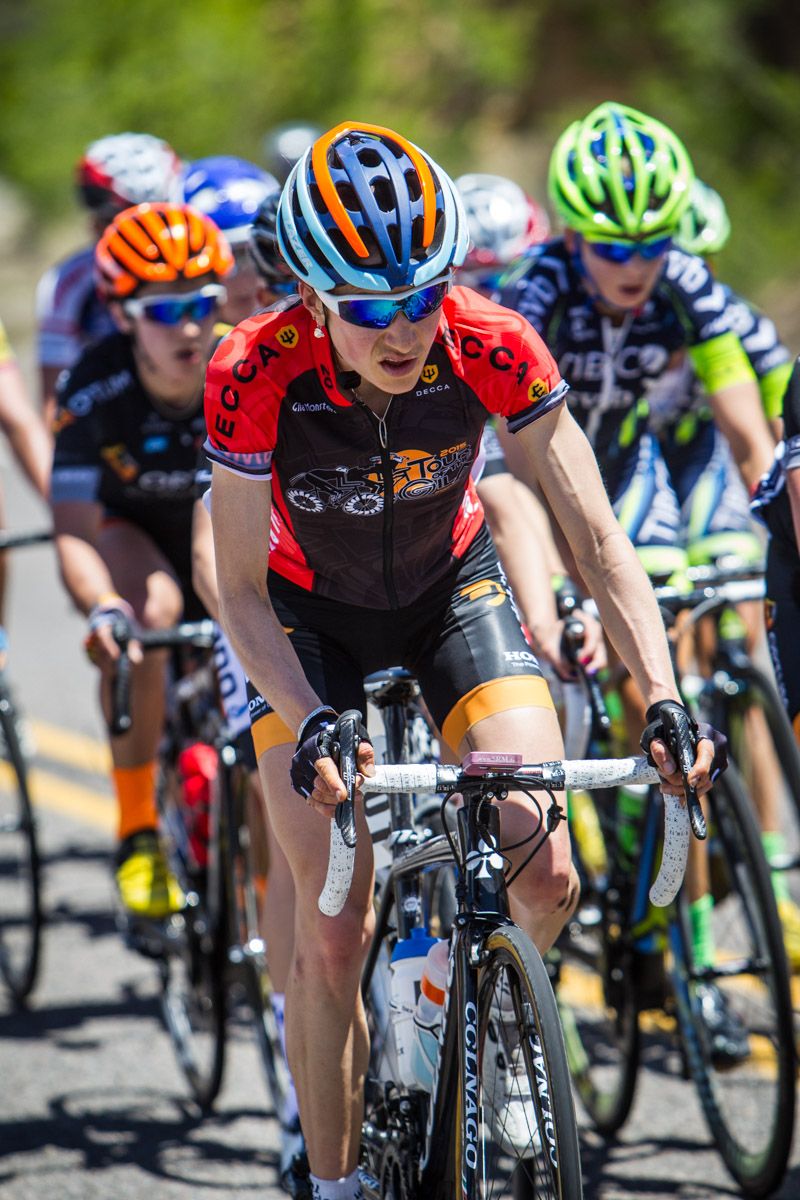 Mara Abbott (Amy D Foundation) at the front of the field
