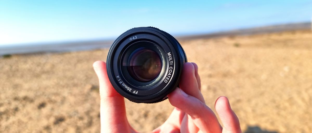 Pergear 35mm f/1.4 review