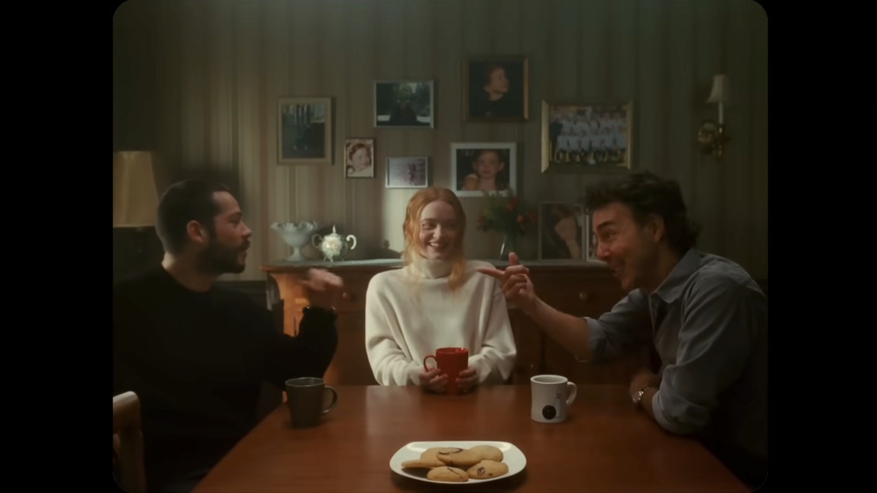 Dylan O'Brien, Sadie Sink und Shawn Levy im Kurzfilm „All Too Well“.