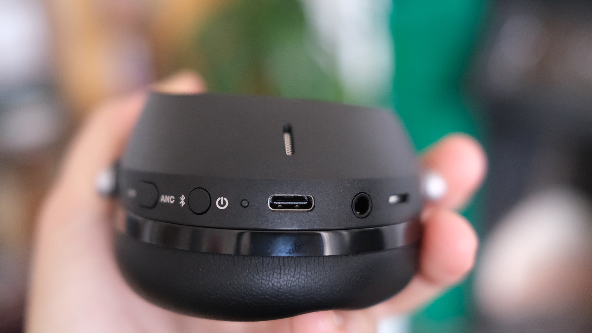 Beyerdynamic Aventho 300 review