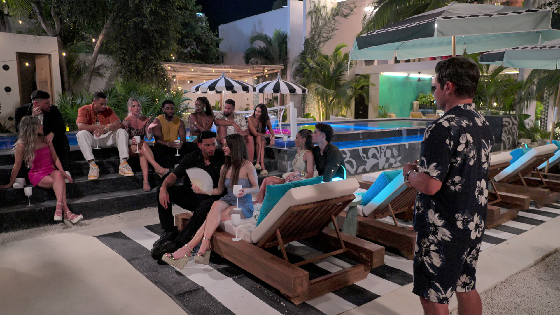(L to R) Rachel Recchia, Scott van-der-Sluis, Jalen Olomu-Brown, Madison Errichiello, Ray Gantt, Louis Russell, Justine Joy Ndiba, Sandy Gallagher, Ollie Sutherland, Olivia Rae, Lucy Syed, Daniel Perfetto, Nick Lachey in episode 306 of Perfect Match.