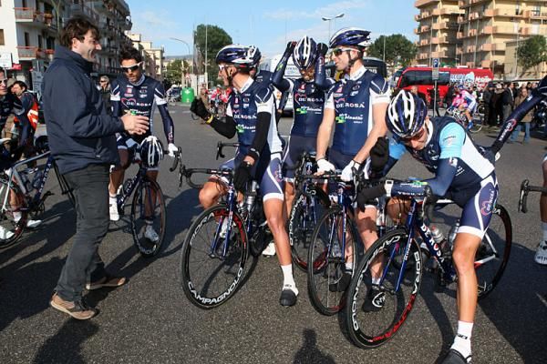 The De Rosa - Stac Plastic team of race leader Matteo Montaguti preps for the final stage.