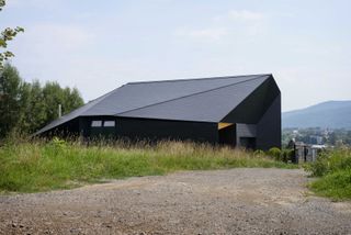 Mus Architects Black Rock house in Poland