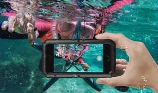 Underwater photo for Seacosmo phone case.