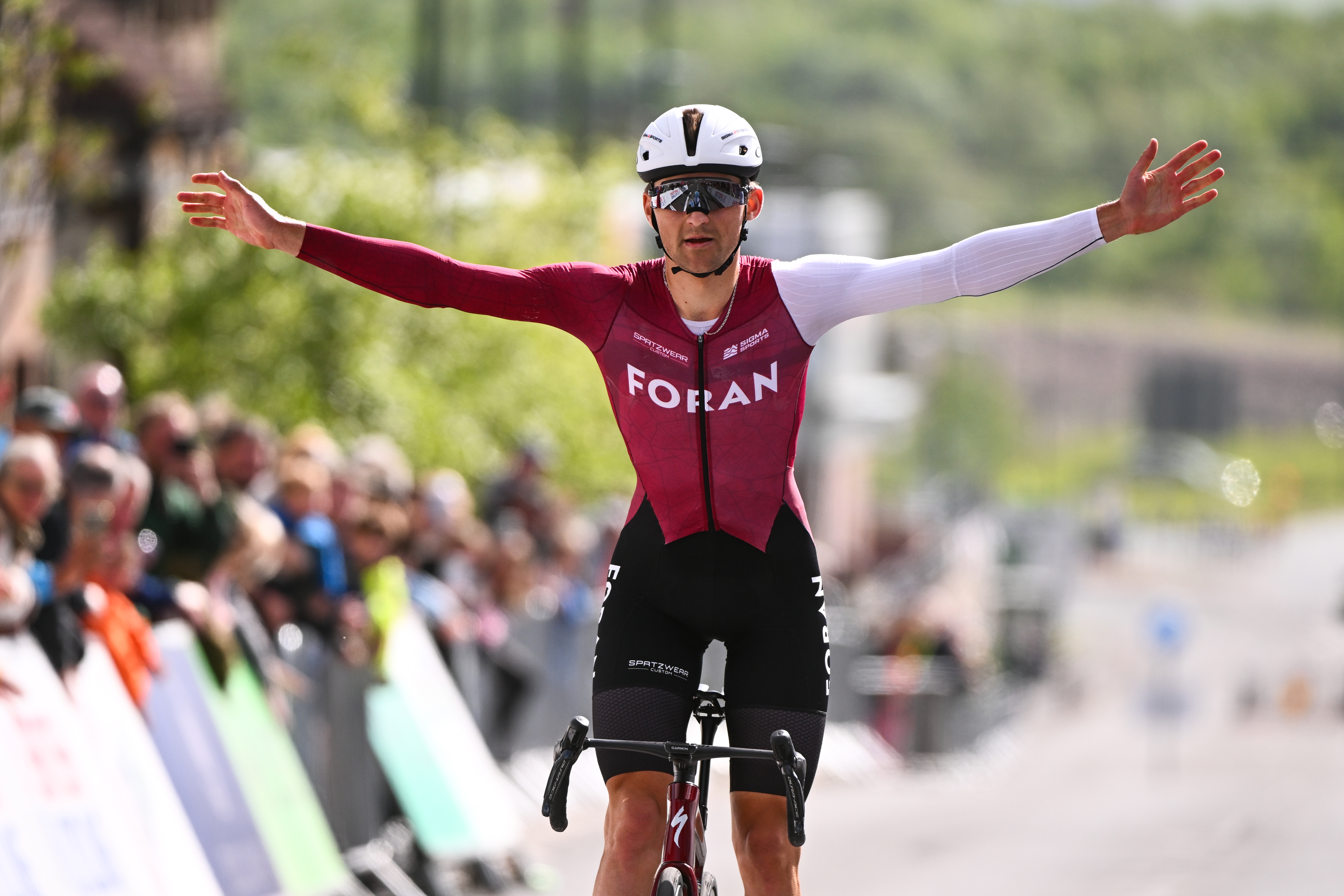 Danylo Riwnyj winning the Tour of the Reservoir 2026