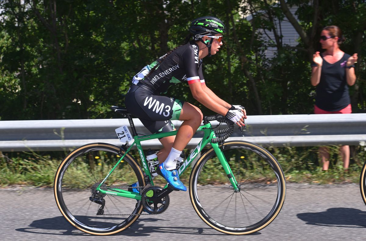 Katarzyna Niewiadoma (WM3 Procycling) climbing to ninth place