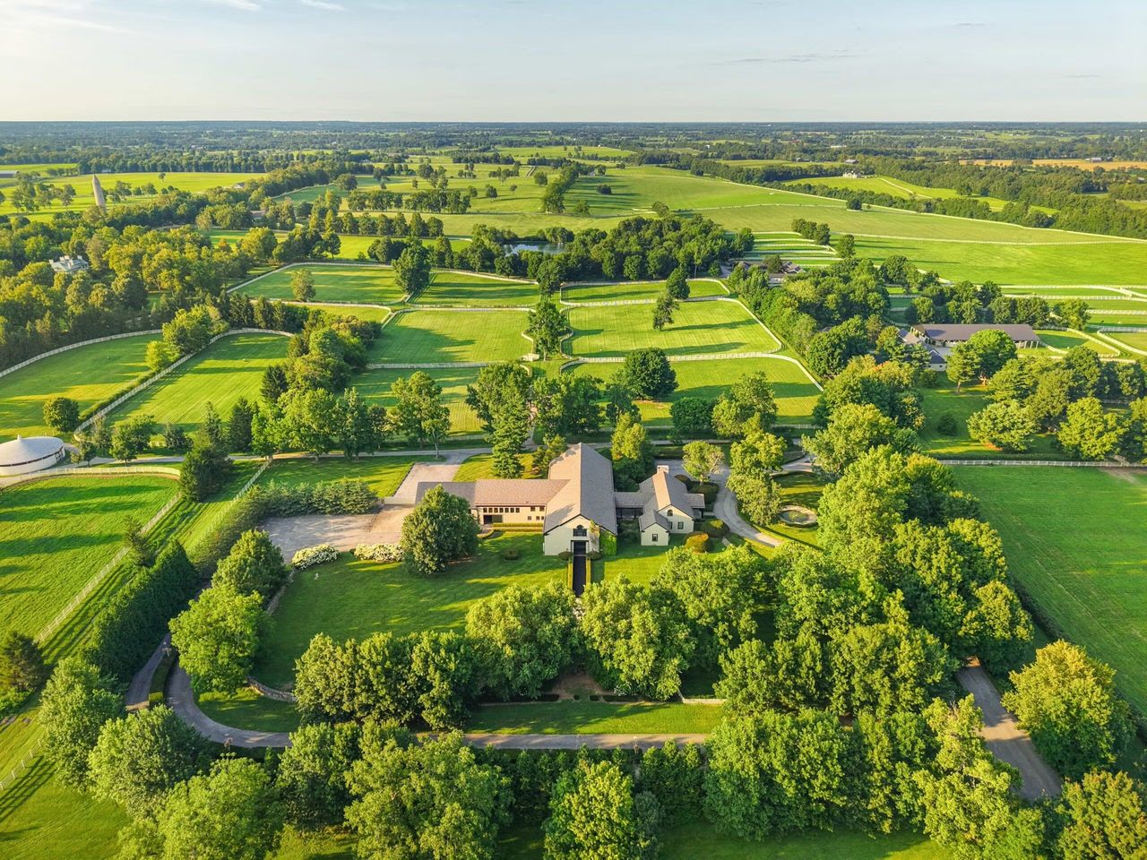 Equestrian estate for sale in Kentucky