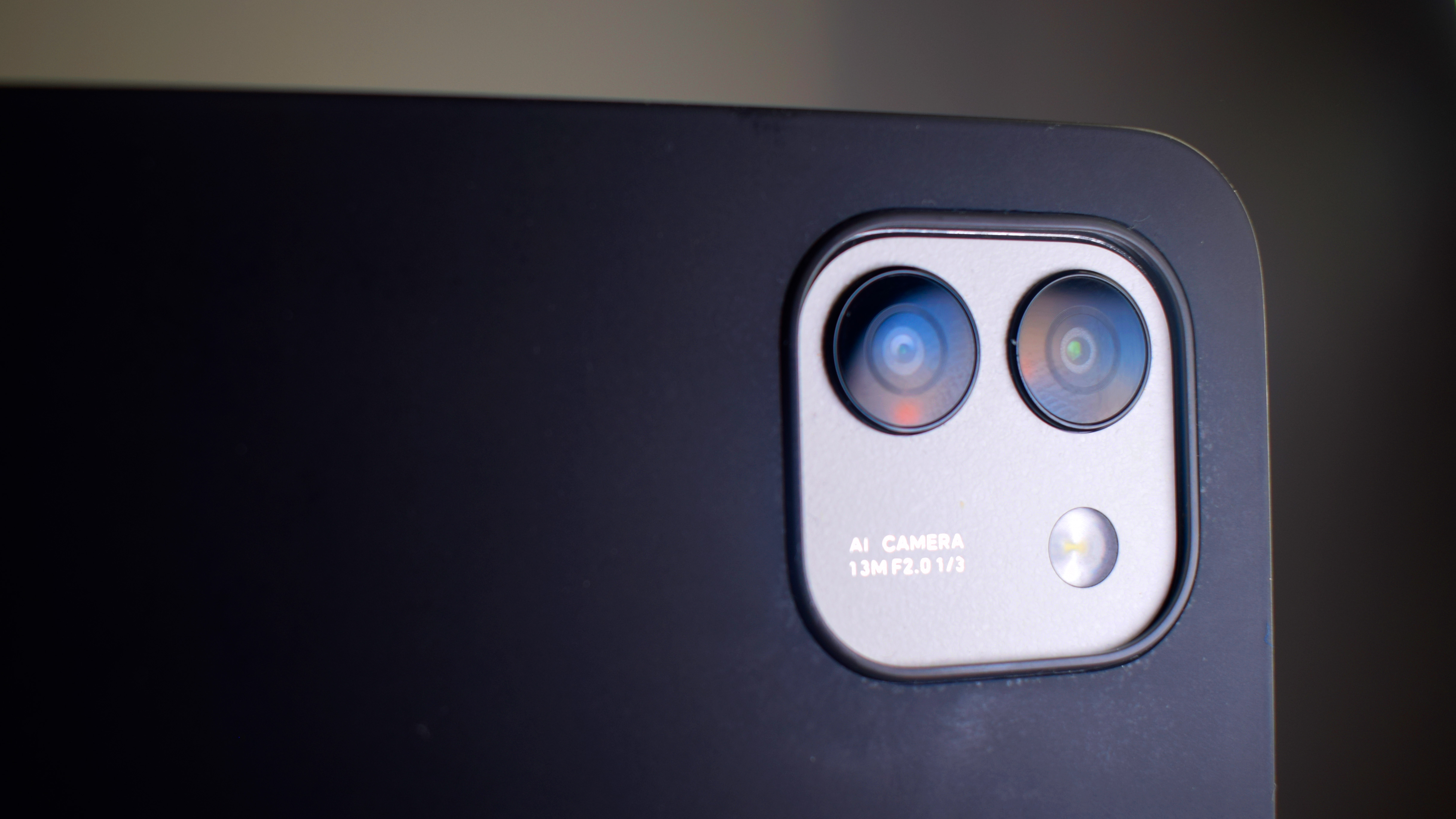 The Honor MagicPad 3 on a desk