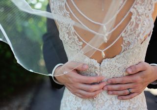 Wedding readings: Couple embrace