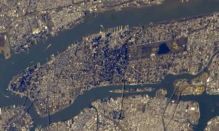 A new view of New York City captured from the International Space Station show's the city's skyline in incredible detail. NASA astronaut Jessica Meir photographed the city from the orbiting laboratory, which circles the Earth at an altitude of about 250 miles (400 kilometers). "Clear views of bustling #NYC day and night lately from @Space_Station," Meir tweeted on Wednesday (March 4). "Central Park looks inviting. Midtown's skyline reminds me of a metallic pin art impression."