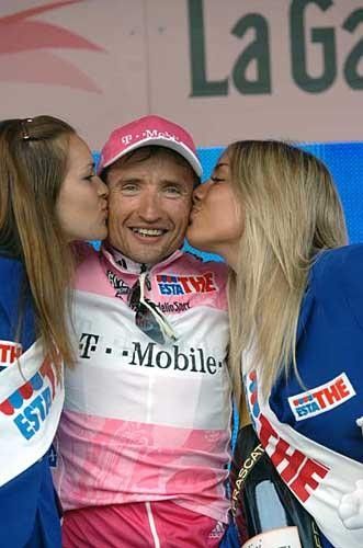 One happy Ukranian - again! Serguei Gonchar (T-Mobile) is congratulated on his maglia rosa