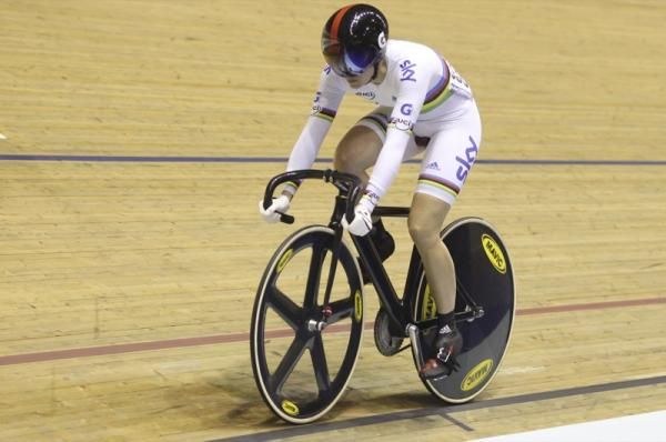 Pendleton leads from the front.
