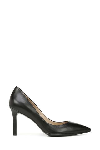 Naturalizer black Anna Pointed Toe Pump on white background