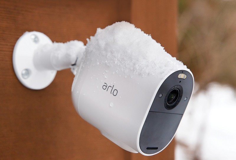 Arlo Essential Lifestyle