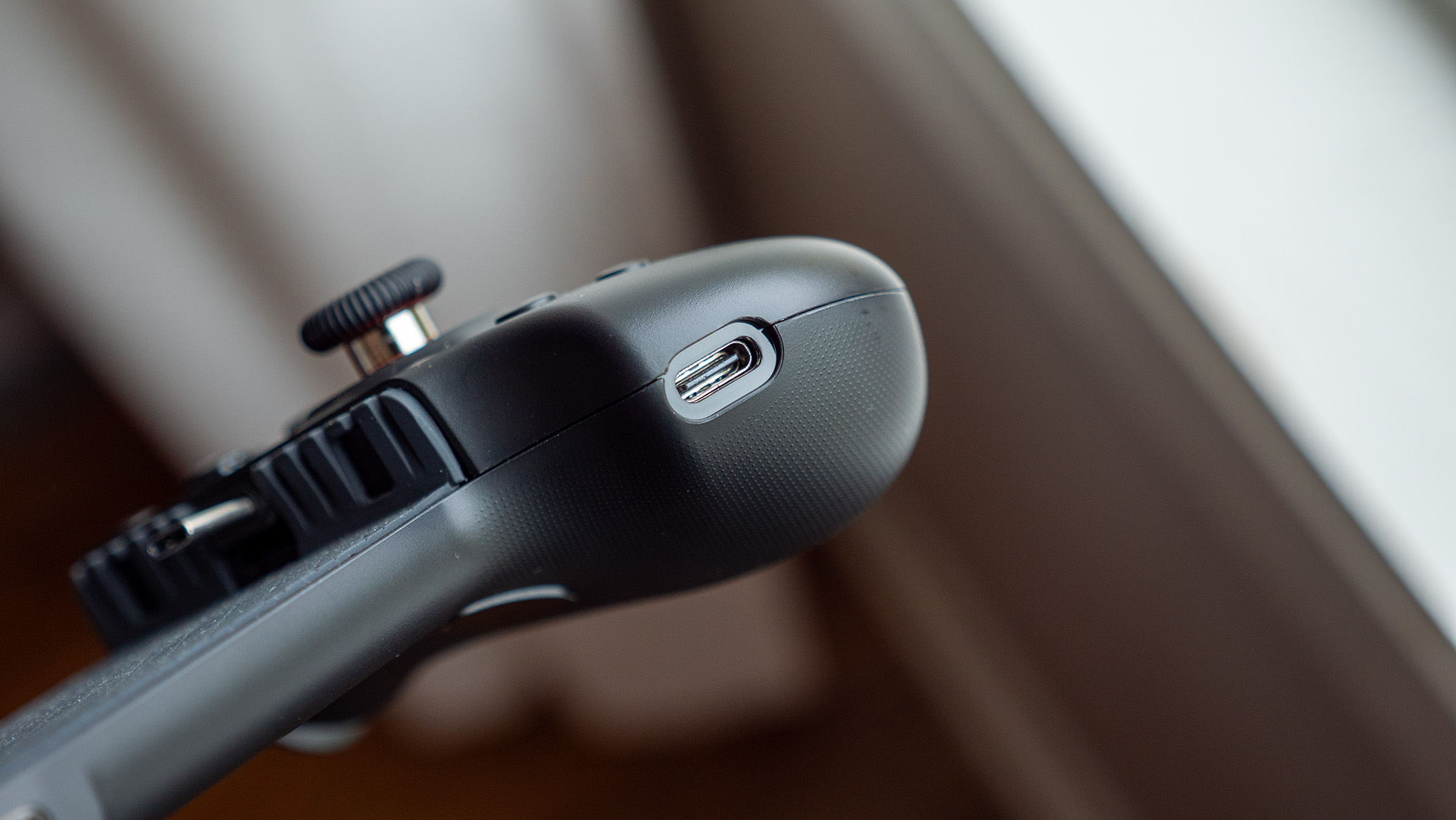 A closer look at the buttons, joystick, and triggers on the Abxylute S9V