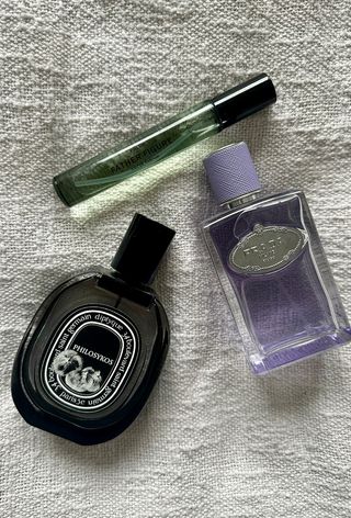 Parfum ara terbaik, termasuk Diptyque Philosykos, Prada Infusions De Figue dan Phlur Father Figure