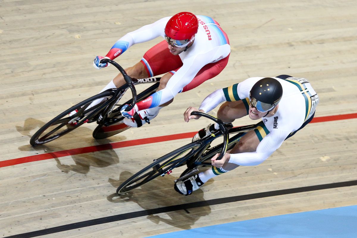 Denis Dmitriev (Russian Federation) up against Matthew Glaetzer (Australia)