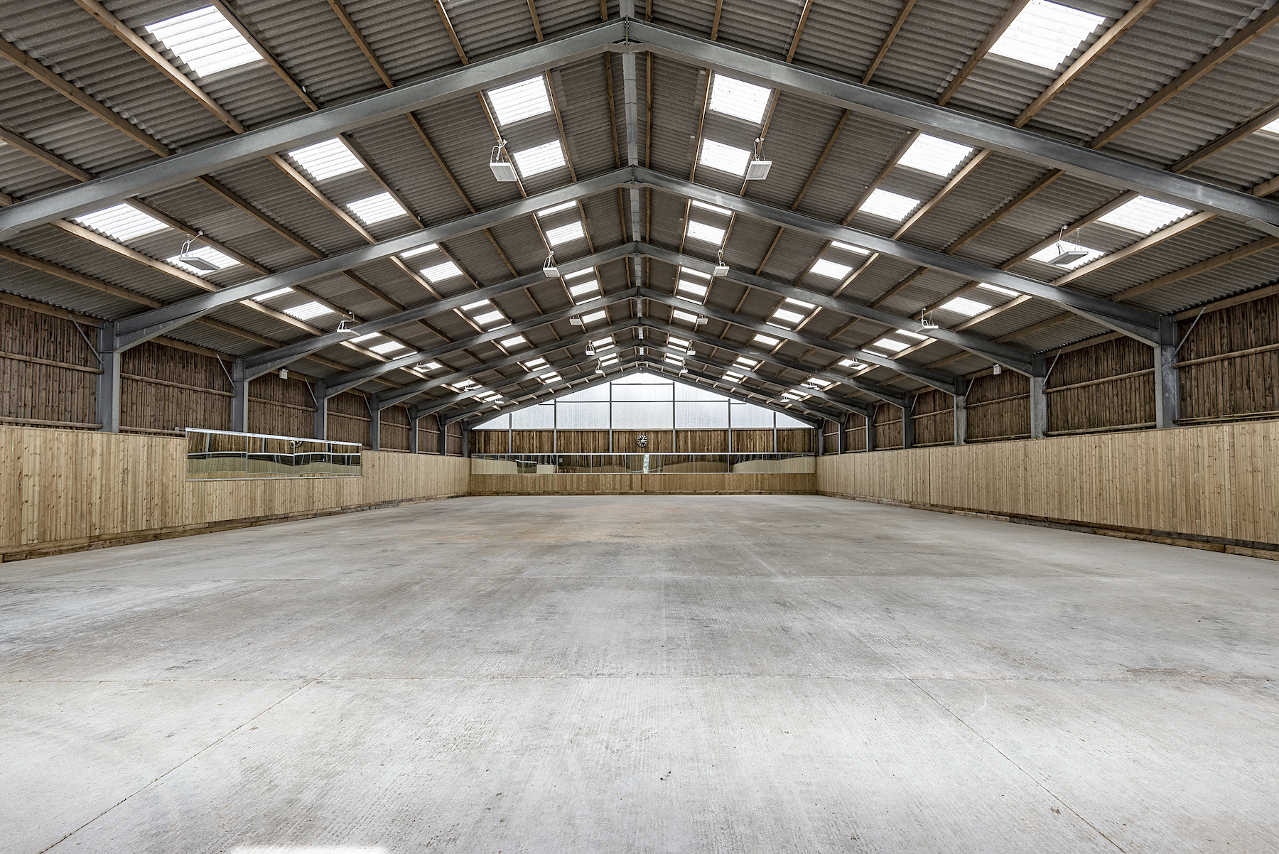 Comyns Farm - indoor school