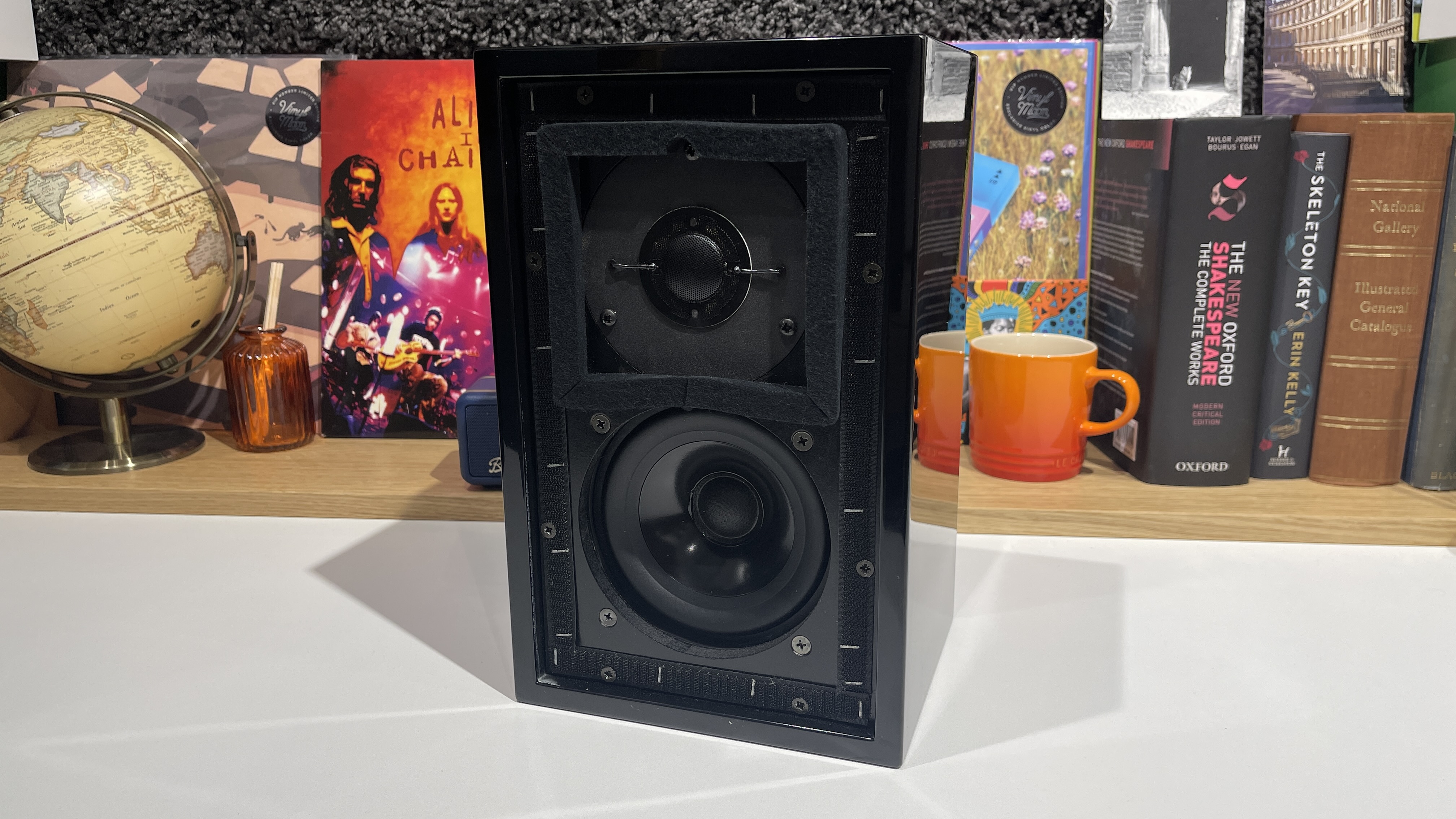 KEF LS3/5A on white desk