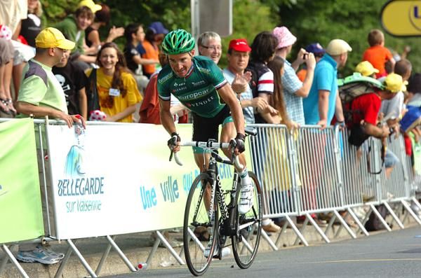 Thomas Voeckler picks up the pace en route to his stage win