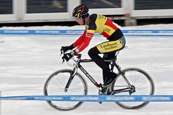 Sven Nys detonated the Scheldecross.