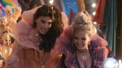 It Blows My Mind That A Pair Of Fans Paid $16K To Watch Idina Menzel