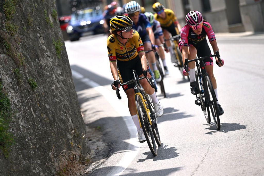 CANELLI ITALY JULY 05 Marianne Vos of The Netherlands and Team JumboVisma competes during the 34th Giro dItalia Donne 2023 Stage 6 a 1044km stage from Canelli to Canelli 315m UCIWWT on July 05 2023 in Canelli Italy Photo by Dario BelingheriGetty Images