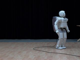 Honda Asimo, photographed in 2007